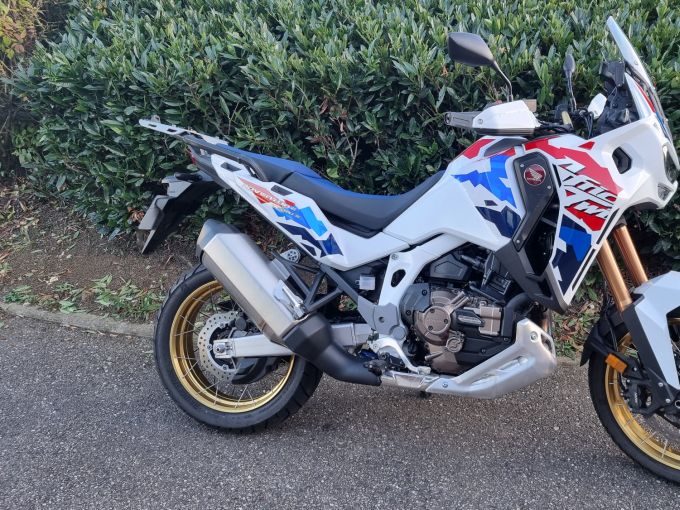 HONDA AFRICA TWIN CRF1000D DCT 4
