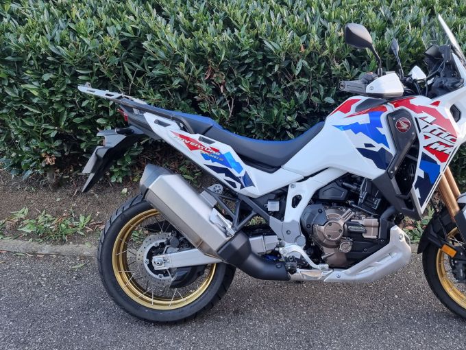 HONDA AFRICA TWIN CRF1000D DCT 4