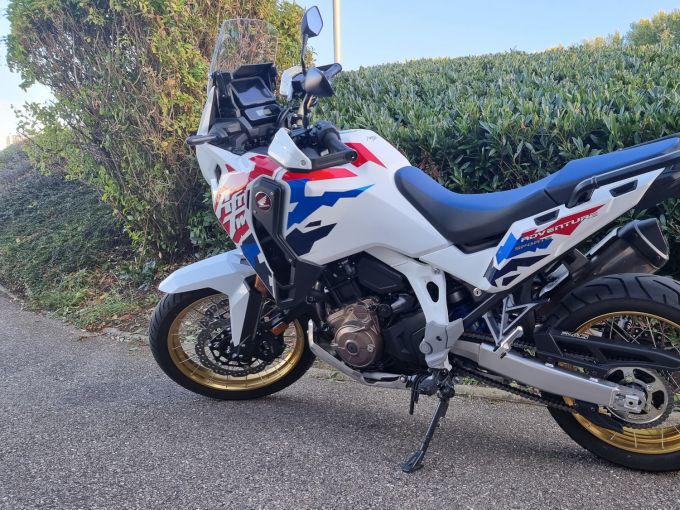 HONDA AFRICA TWIN CRF1000D DCT 4