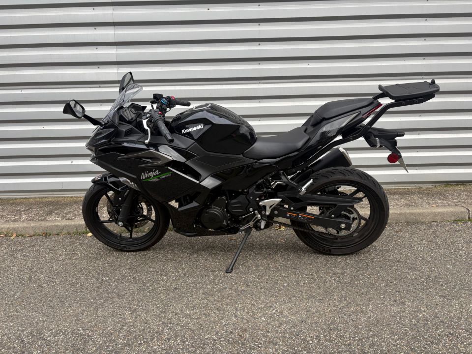 KAWASAKI Ninja 500 4