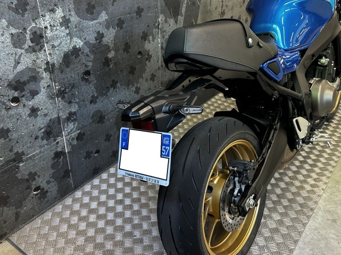 YAMAHA XSR 900 4