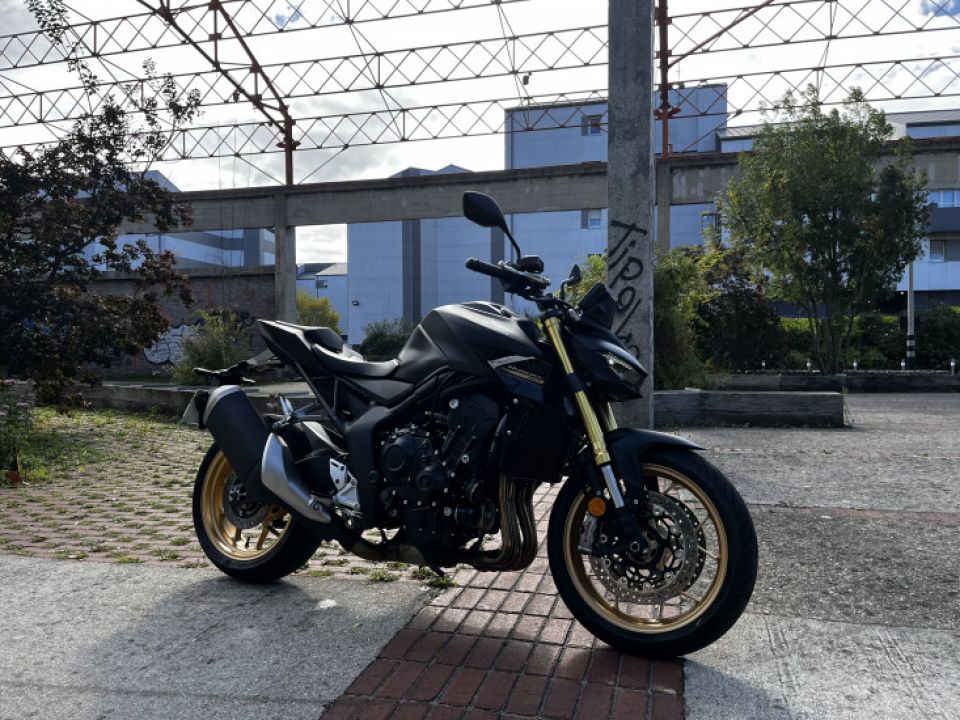 HONDA CB 1000 Hornet 4