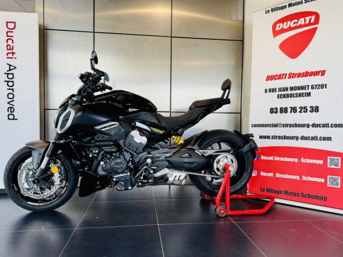 DUCATI DIAVEL V4 4