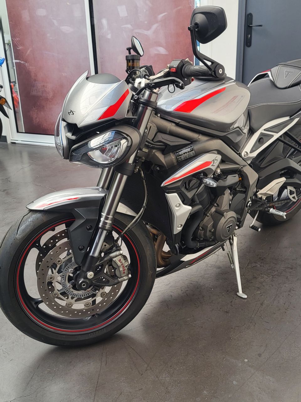 TRIUMPH STREET TRIPLE 765 RS 4