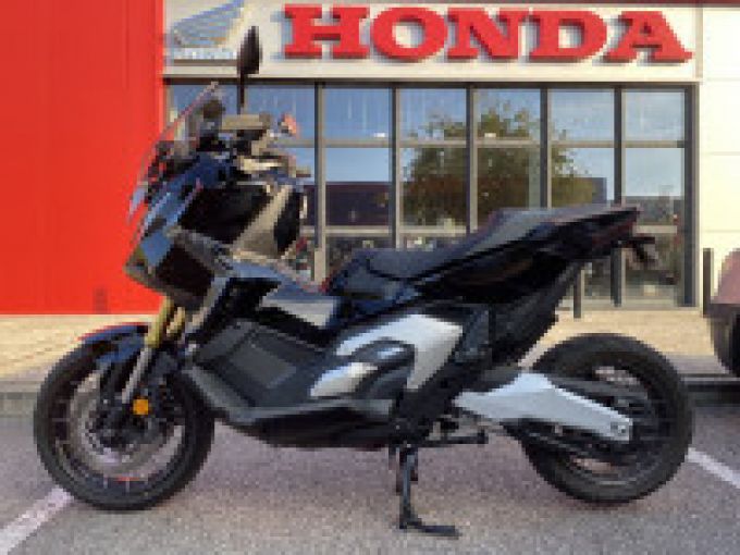 HONDA X-ADV 750 4