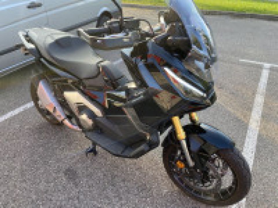 HONDA X-ADV 750 4