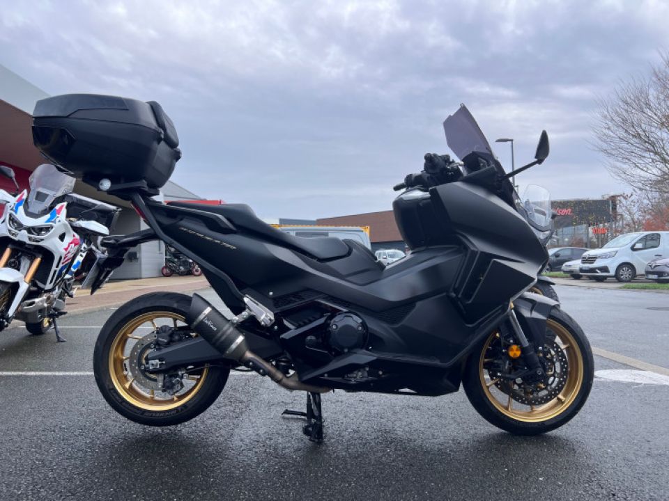 HONDA NSS FORZA 750 4