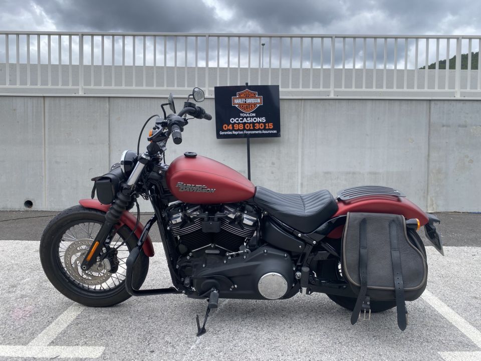 HARLEY-DAVIDSON SOFTAIL STREET BOB 1745 4