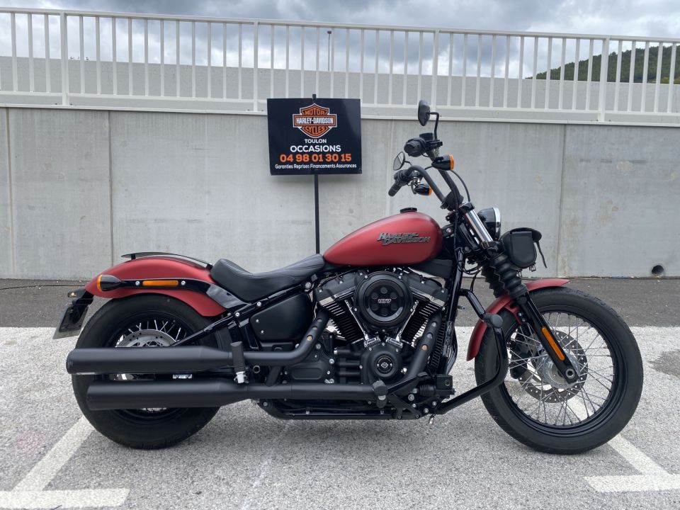 HARLEY-DAVIDSON SOFTAIL STREET BOB 1745 4