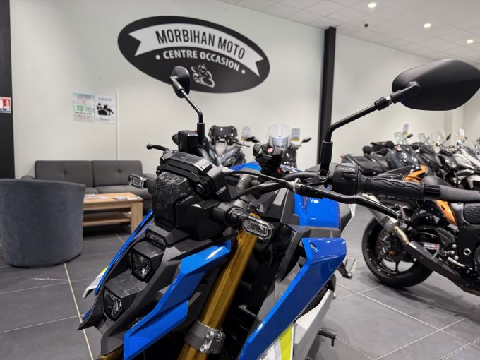 SUZUKI GSX-S 1000 4
