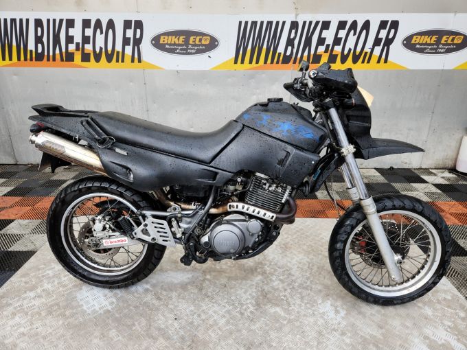 YAMAHA XTE 4