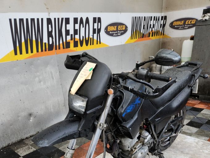 YAMAHA XTE 4