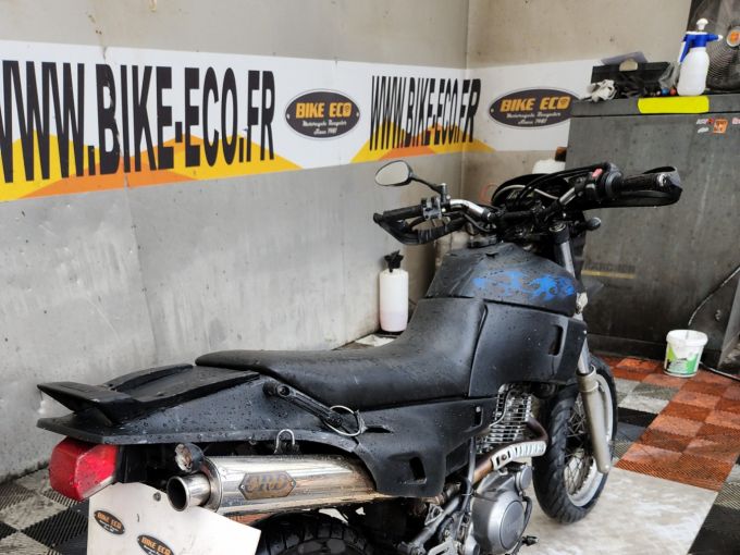YAMAHA XTE 4