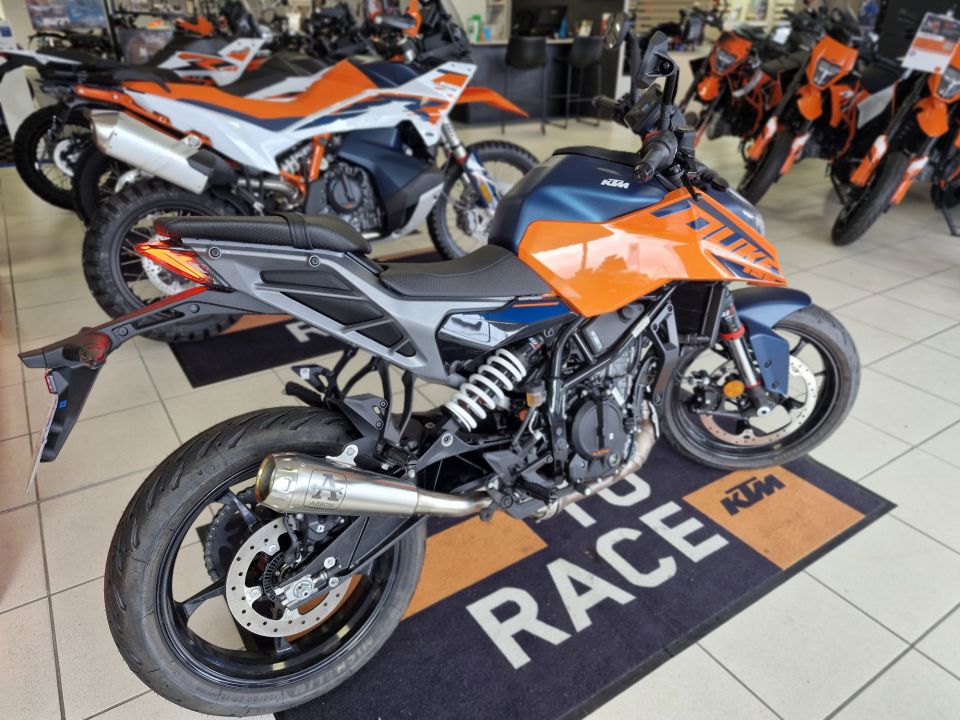 KTM 125 DUKE ABS 4