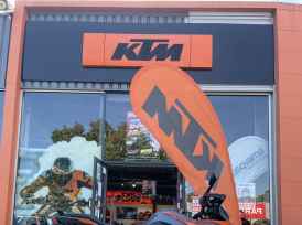 KTM 1290 SUPER DUKE GT - 2023