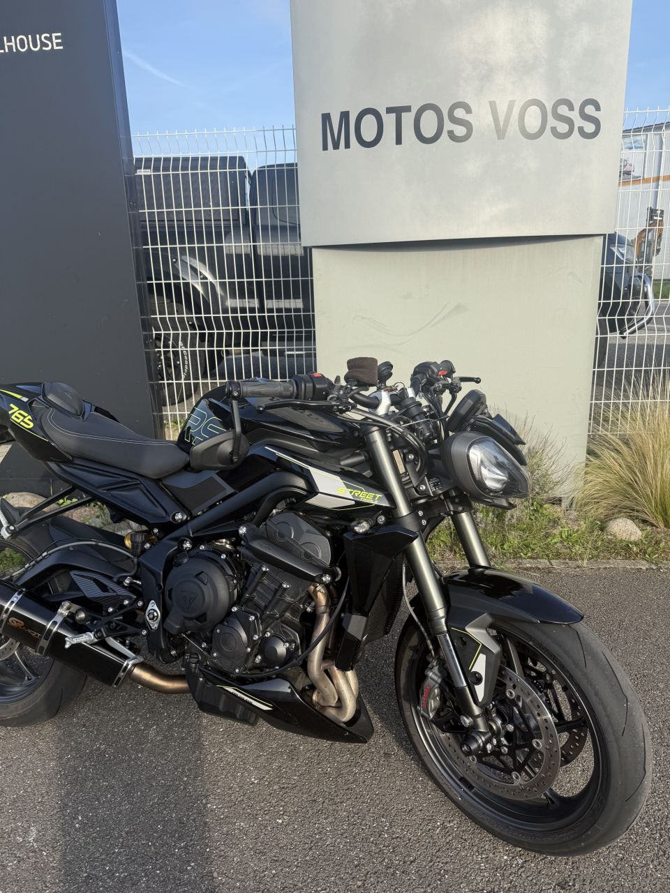 TRIUMPH STREET TRIPLE 765 RS 4