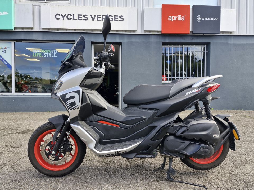 APRILIA SR GT 125 SPORT 4