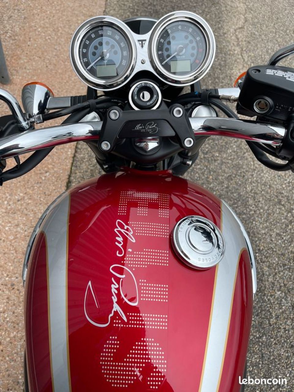 TRIUMPH BONNEVILLE T120 1200 4