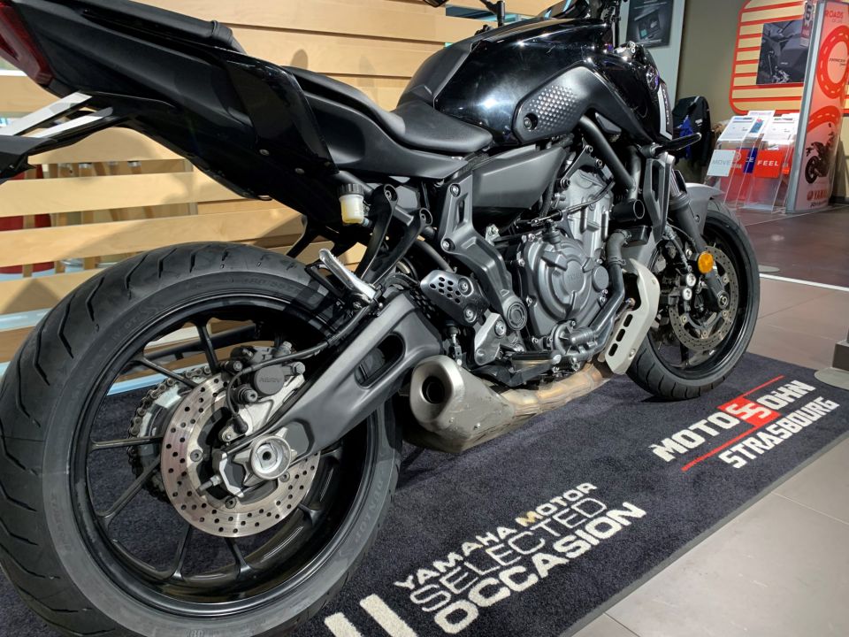 YAMAHA MT-07 PURE 35KW 4