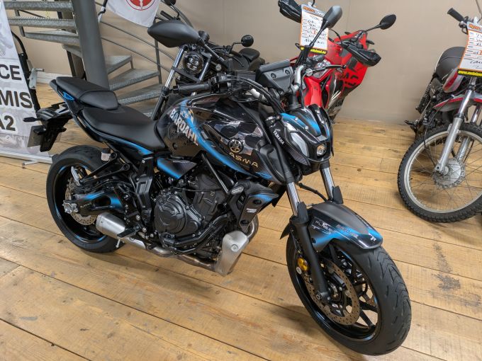 YAMAHA MT-07 (47.5CV) 4