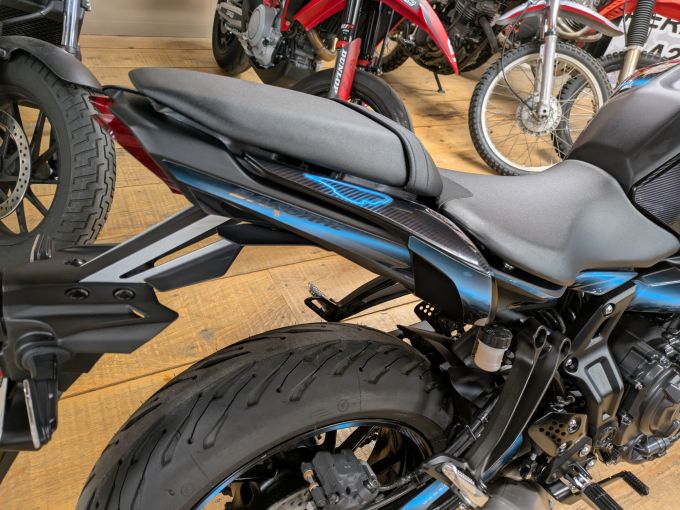 YAMAHA MT-07 (47.5CV) 4