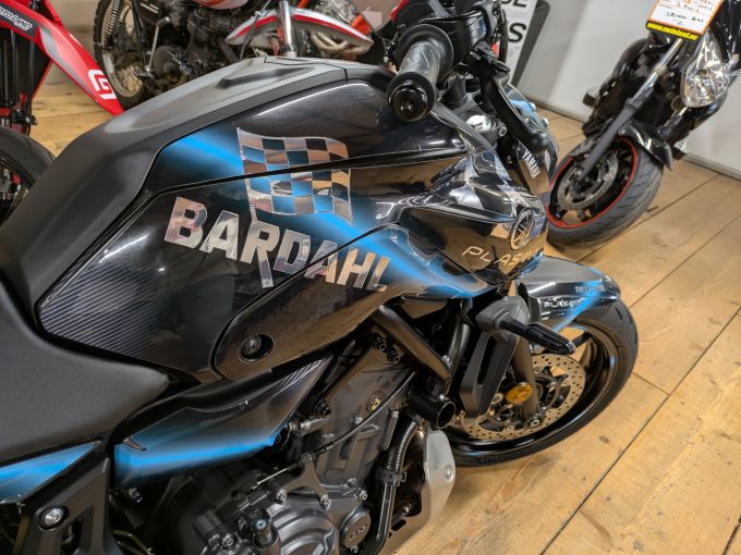 YAMAHA MT-07 (47.5CV) 4