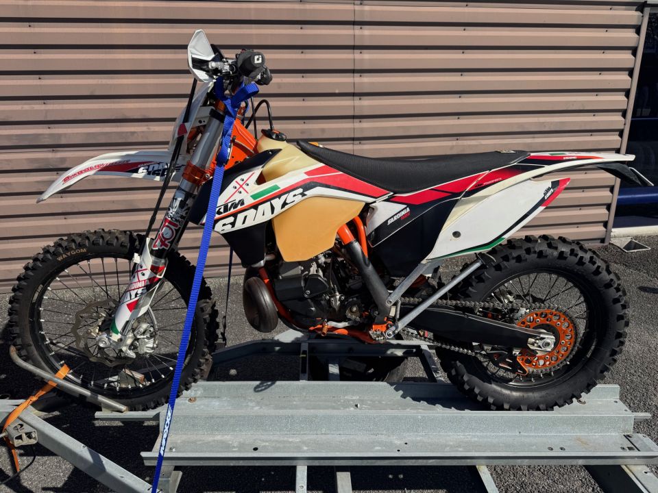 KTM 250 EXC SIX DAYS 4