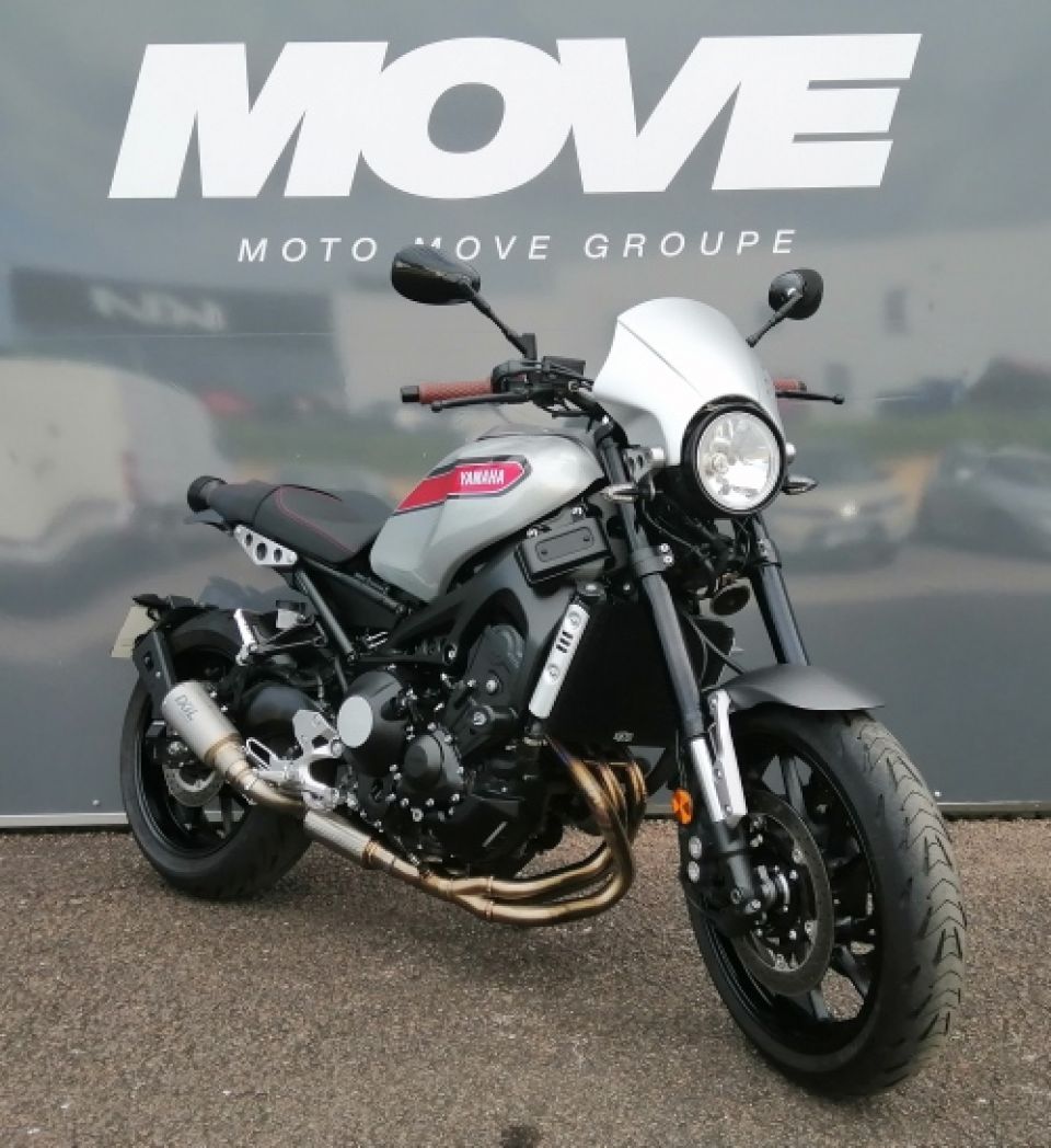 YAMAHA XSR 900 ABS 4