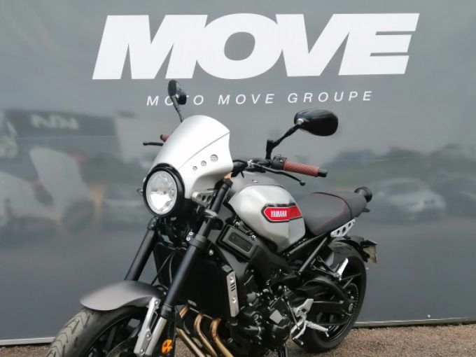 YAMAHA XSR 900 ABS 4