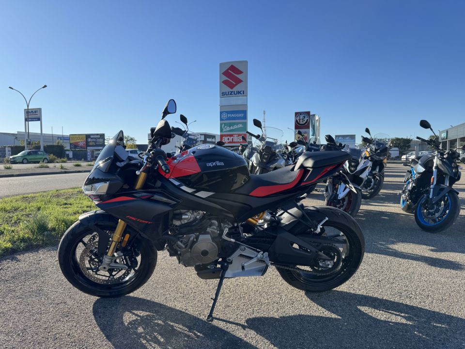 APRILIA TUONO 660 FACTORY 4