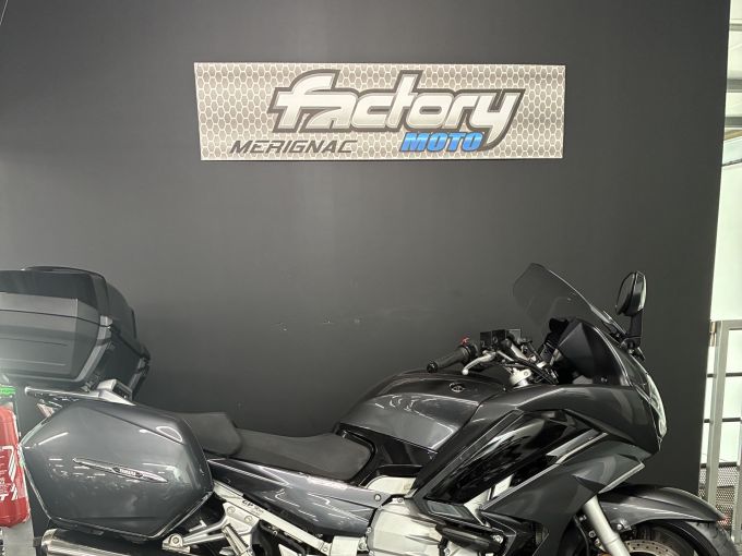 YAMAHA FJR 1300 4