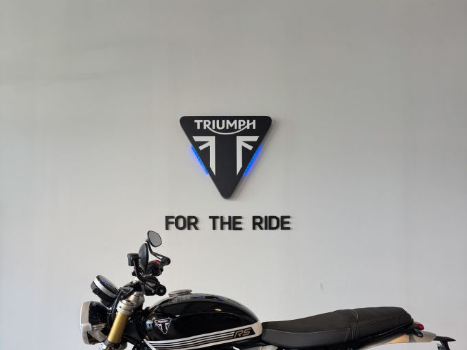 TRIUMPH SPEED TWIN 1200 4