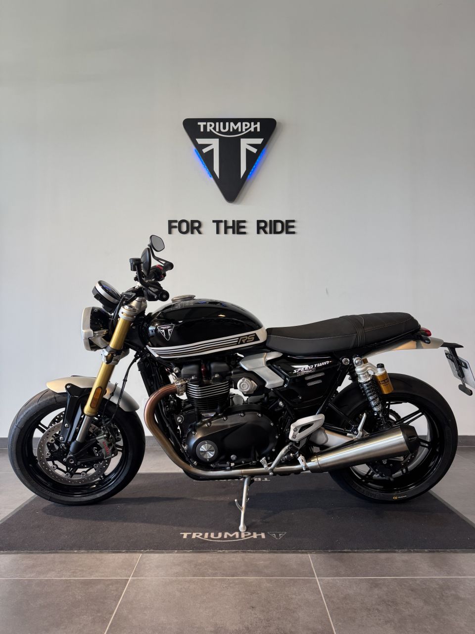 TRIUMPH SPEED TWIN 1200 4