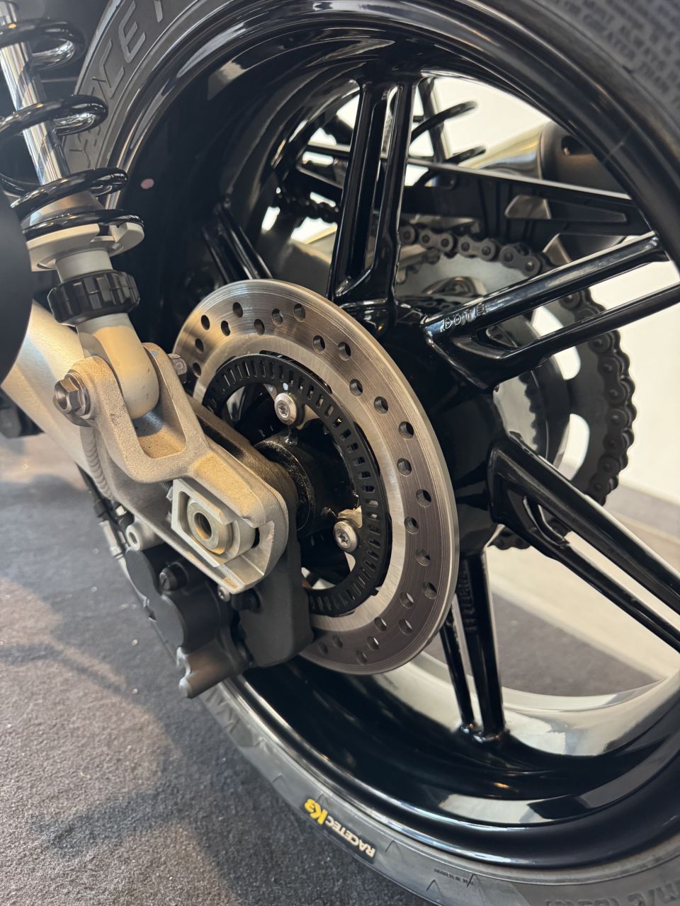 TRIUMPH SPEED TWIN 1200 4