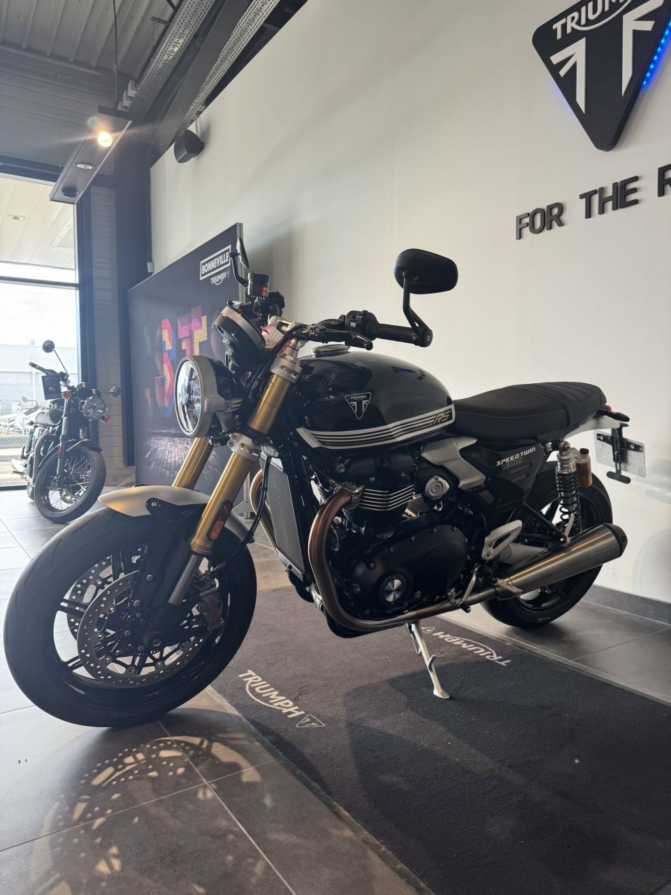 TRIUMPH SPEED TWIN 1200 4