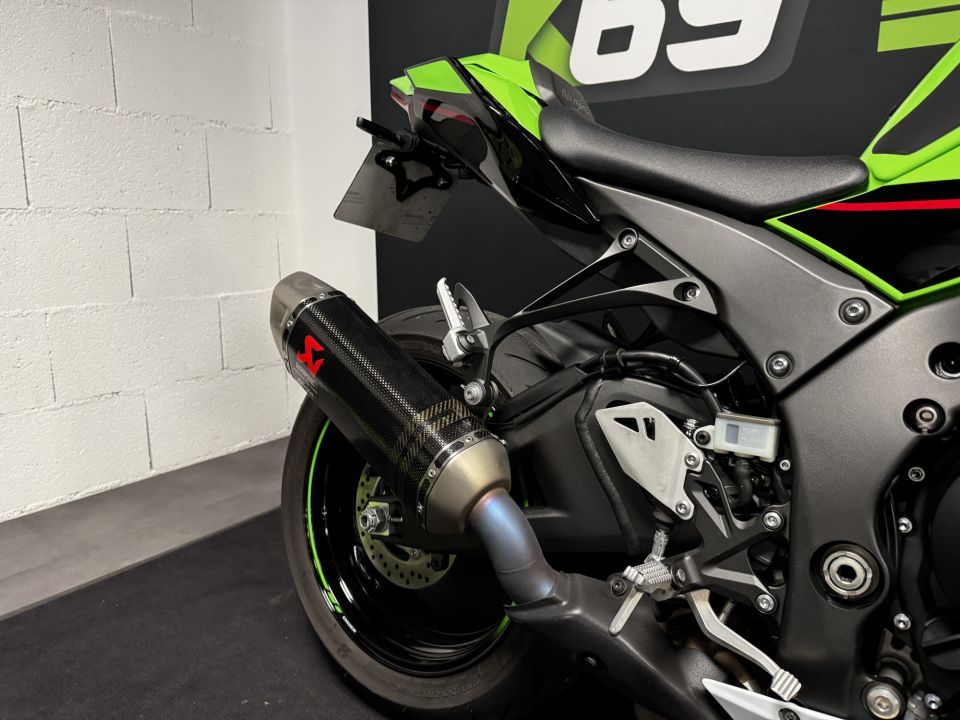 KAWASAKI ZX-10R 4