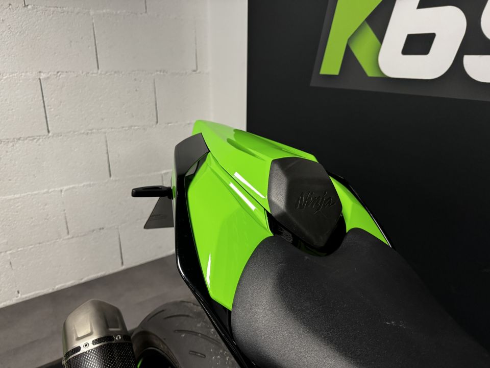 KAWASAKI ZX-10R 4