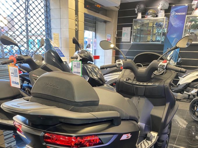 PIAGGIO MP3 500 4