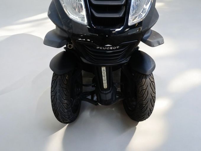 PEUGEOT METROPOLIS 400 4
