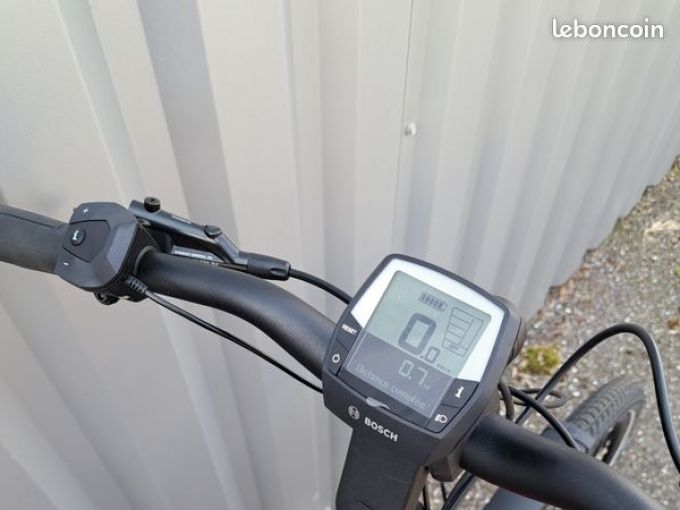 RIESE AND MULLER NEVO TOURING 4