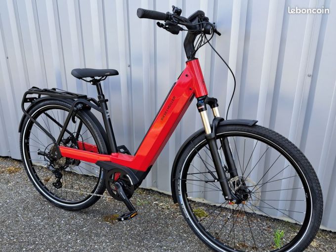 RIESE AND MULLER NEVO TOURING 4