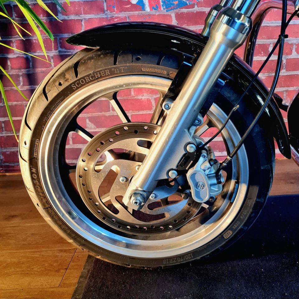 HARLEY-DAVIDSON SPORTSTER SUPERLOW 1200 4