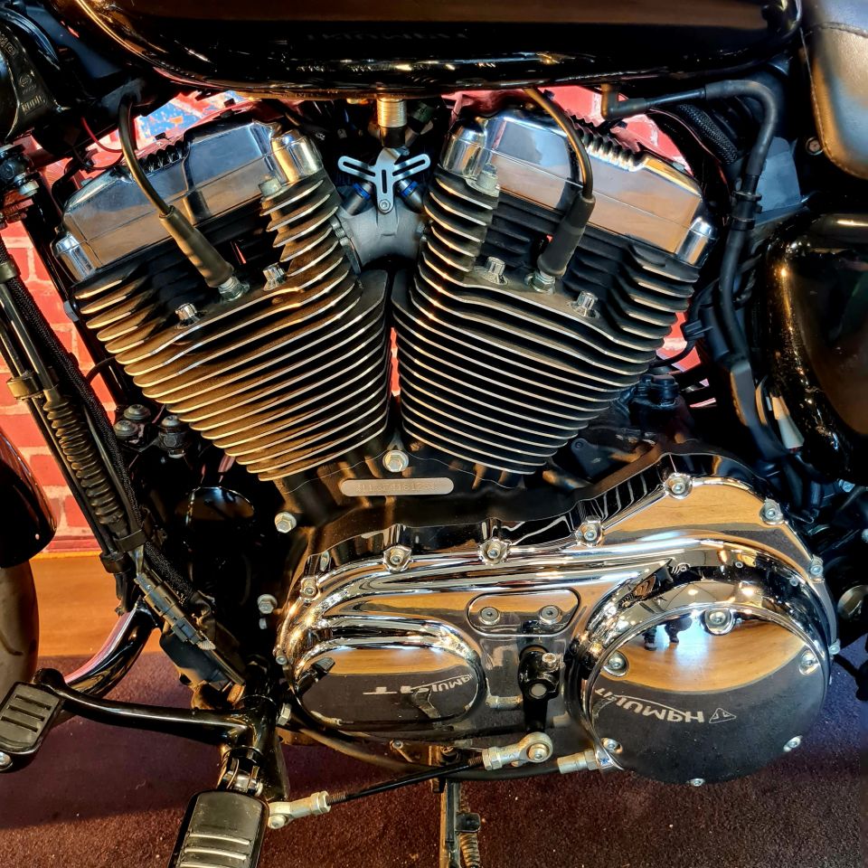 HARLEY-DAVIDSON SPORTSTER SUPERLOW 1200 4