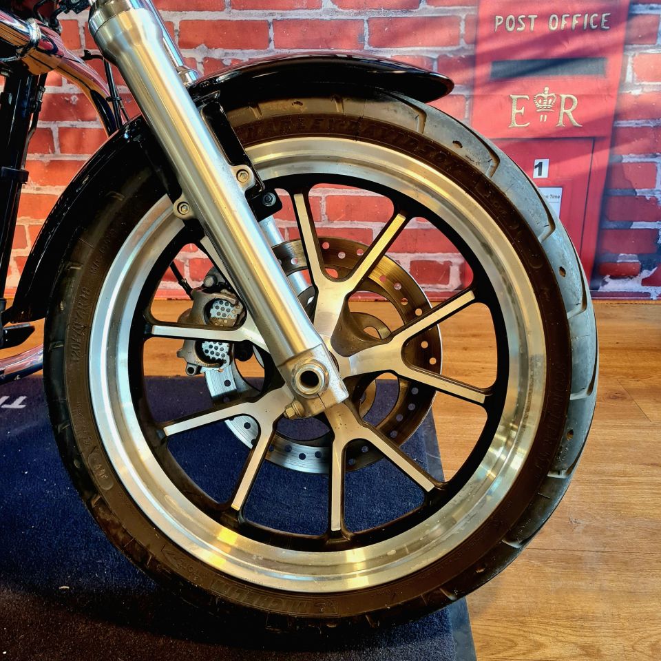 HARLEY-DAVIDSON SPORTSTER SUPERLOW 1200 4