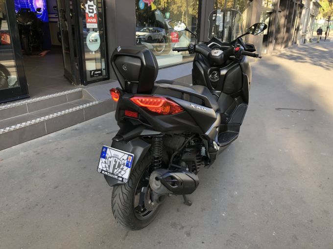 YAMAHA XMAX 125 4