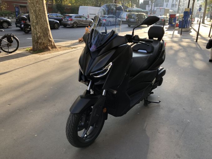 YAMAHA XMAX 125 4