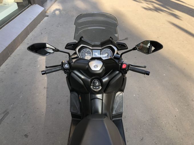 YAMAHA XMAX 125 4