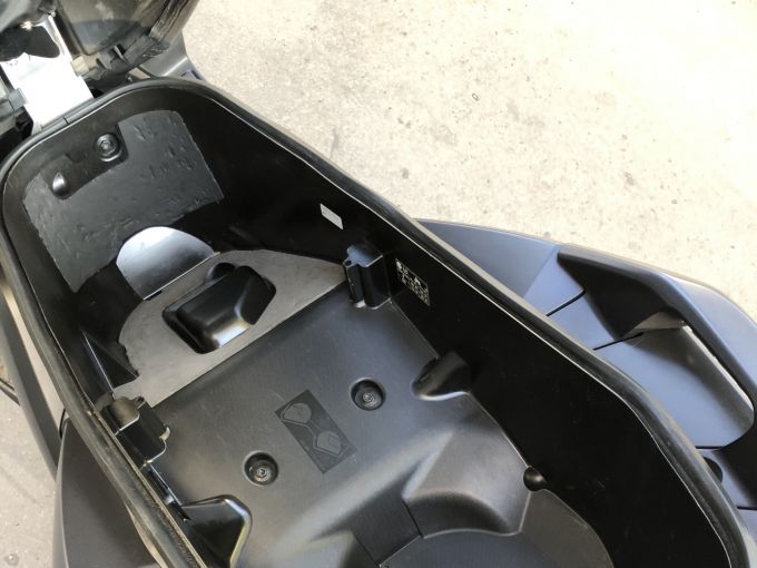 YAMAHA XMAX 125 4