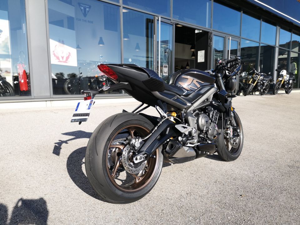 TRIUMPH STREET TRIPLE 765 RS 4
