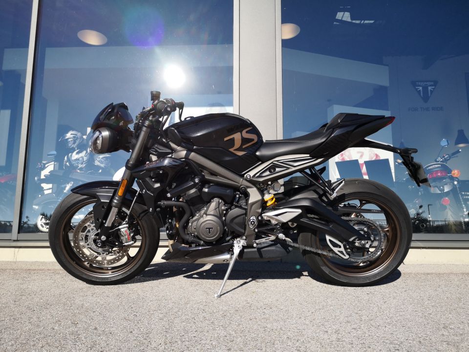 TRIUMPH STREET TRIPLE 765 RS 4